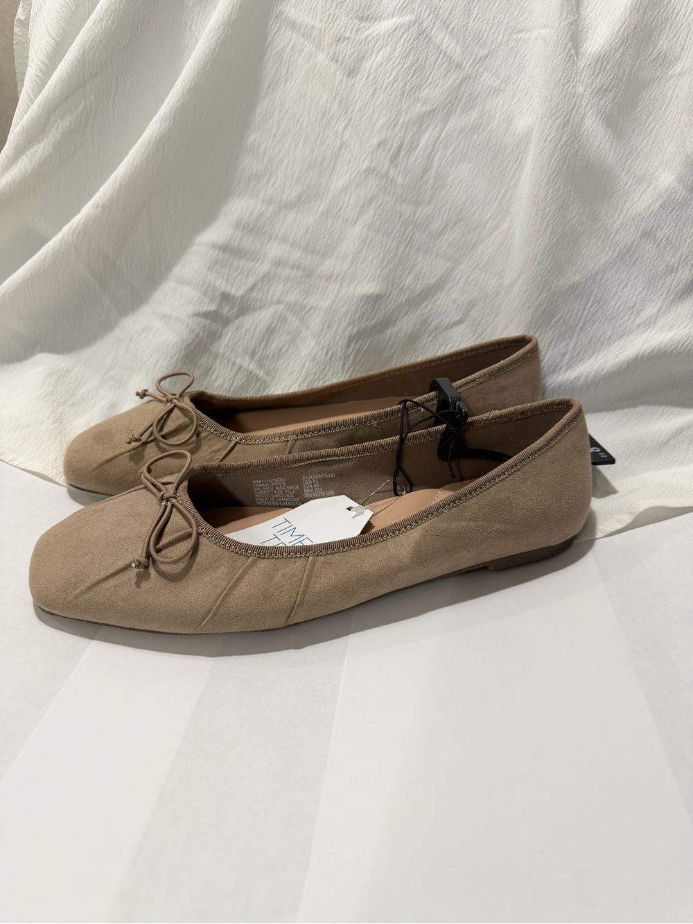 Time and Tru Women's Taupe Bow Ballet Flats